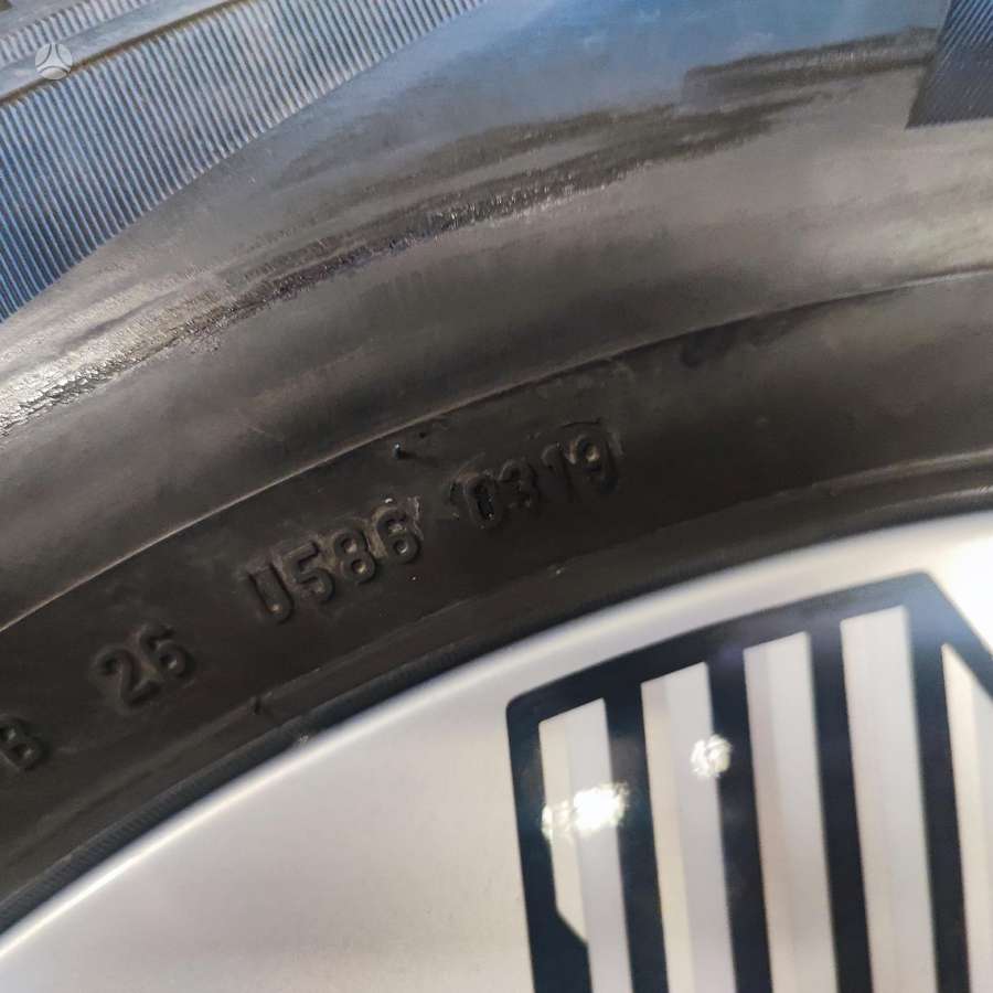 Audi Su padangomis, light alloy, R19