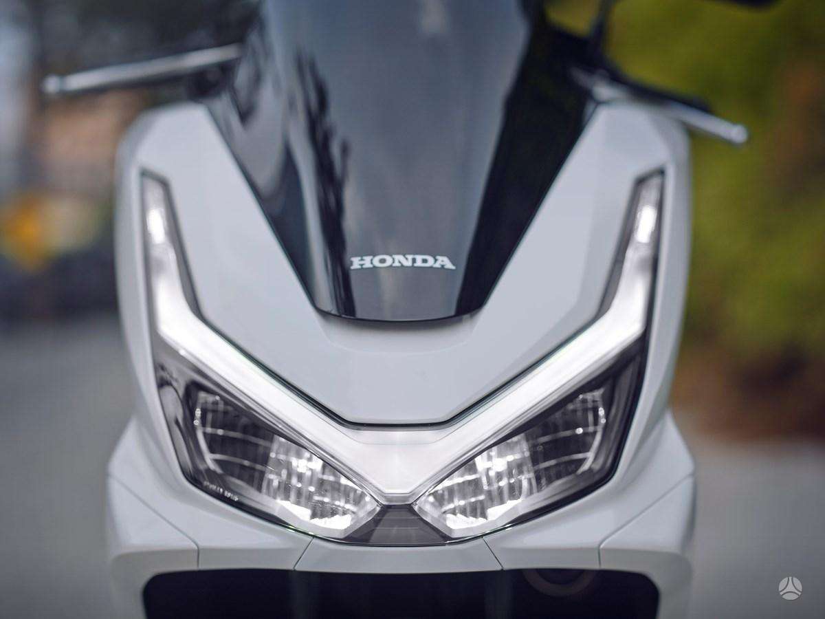 Honda PCX 125cc, мотороллеры / мопеды