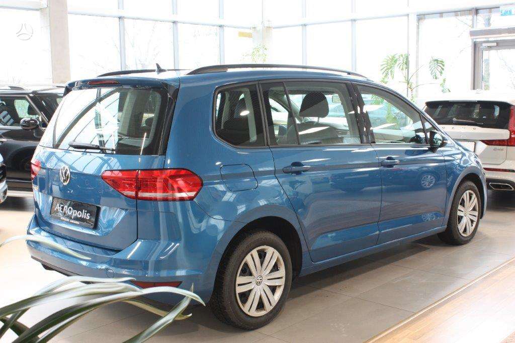 Volkswagen Touran - 3