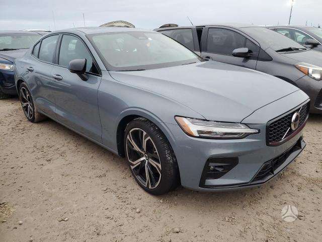 Volvo S60 dalimis
