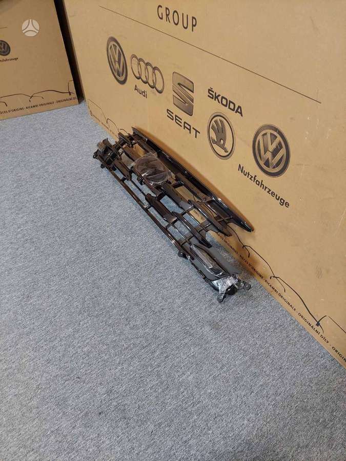 Hyundai Tucson lights, front grill