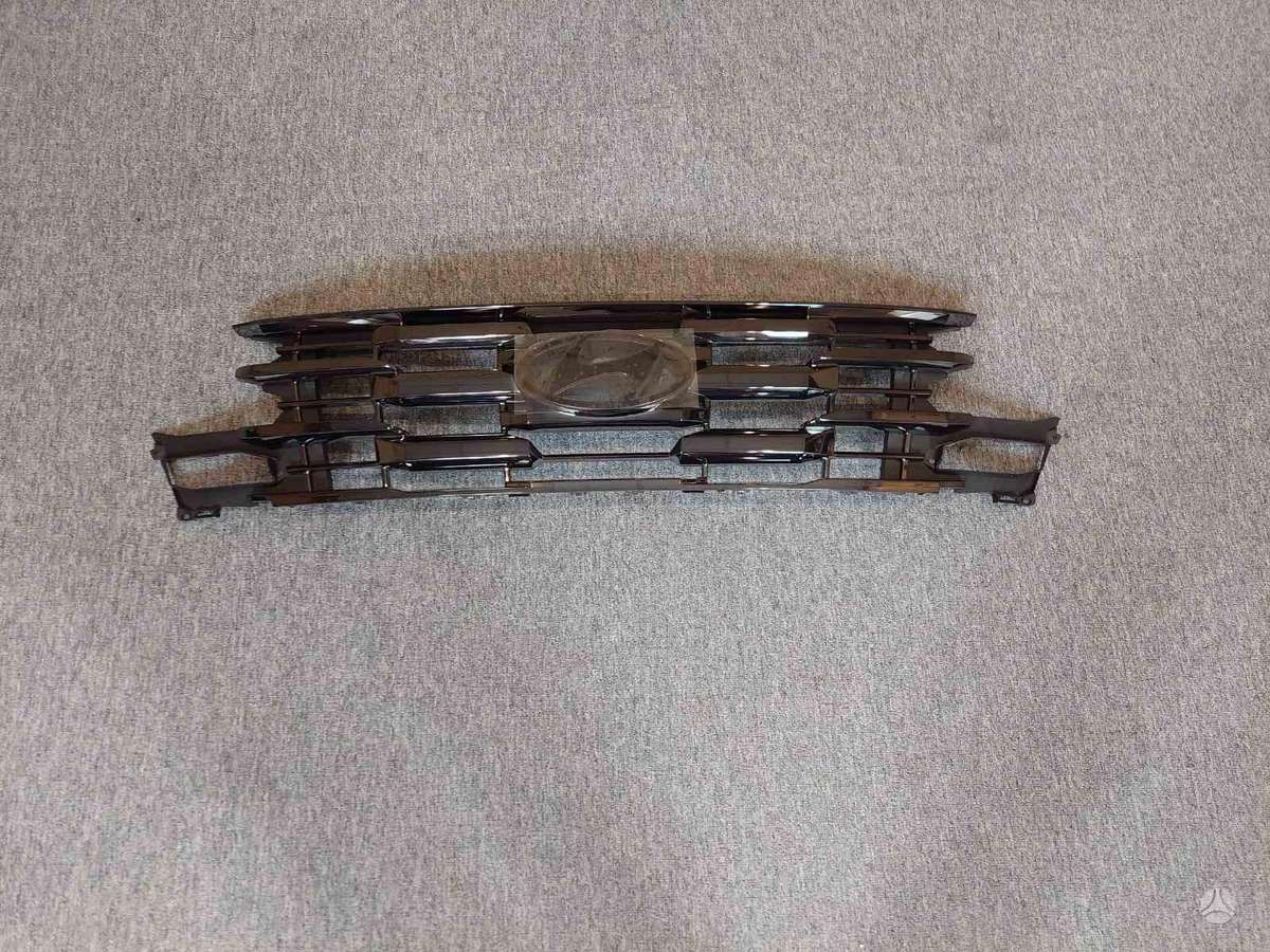 Hyundai Tucson lights, front grill