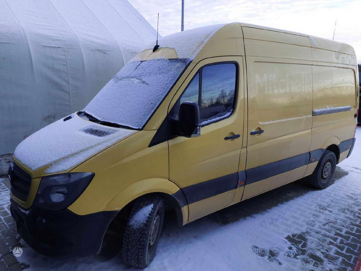 Mercedes-Benz Sprinter, preču
