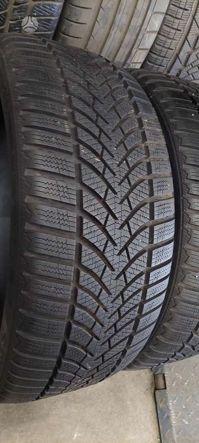 Semperit, winter 235/40 R18