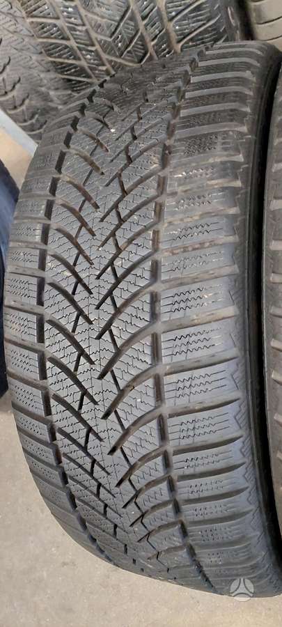 Semperit, ziemas 235/40 R18