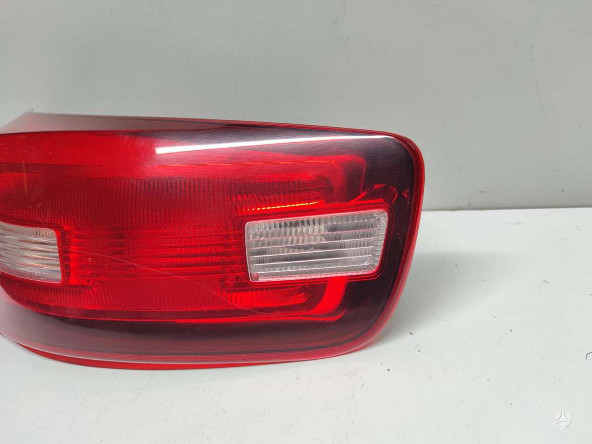 Citroen C4 Picasso lights