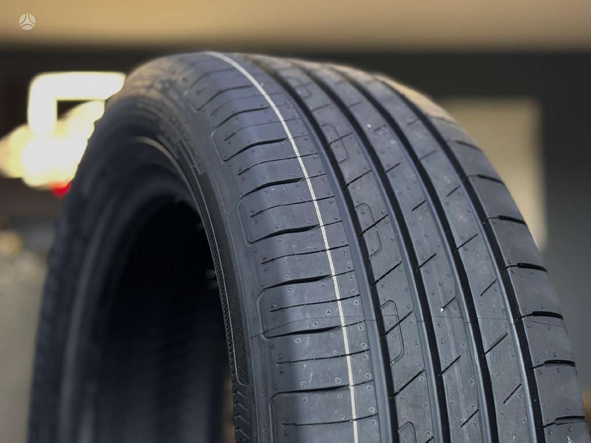 Goodyear EFFICIENTGRIP PERF. | 2021, vasarinės 215/55 R18