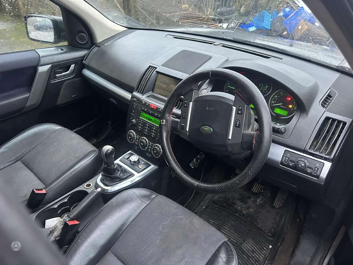 Land Rover Freelander Dalis pristatome
