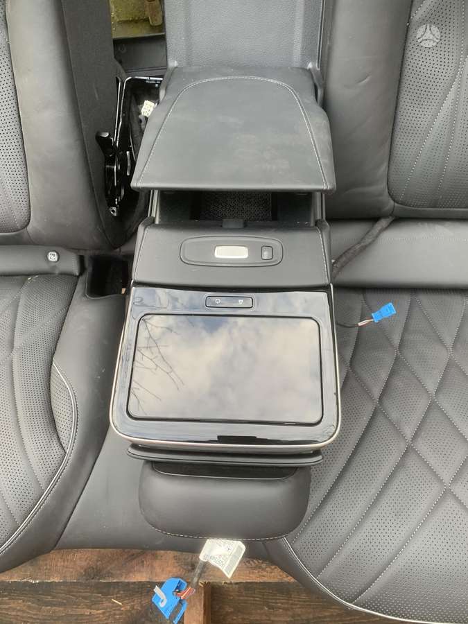 Mercedes-Benz EQS kėbulo dalys