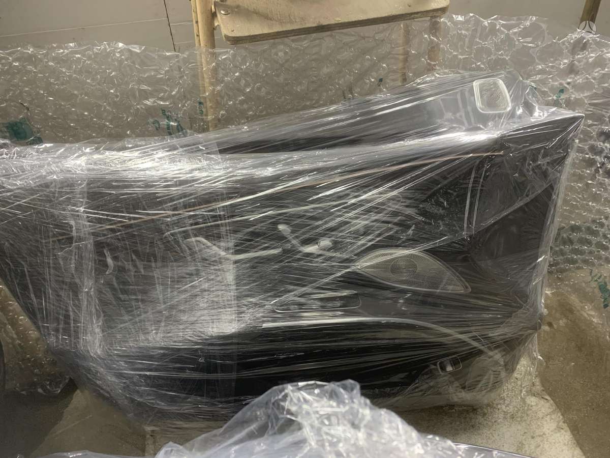Mercedes-Benz EQS kėbulo dalys