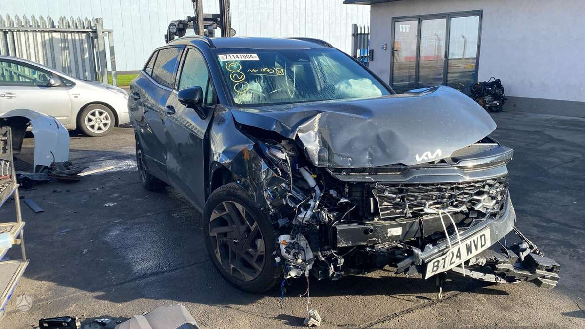 Kia Sportage по частям