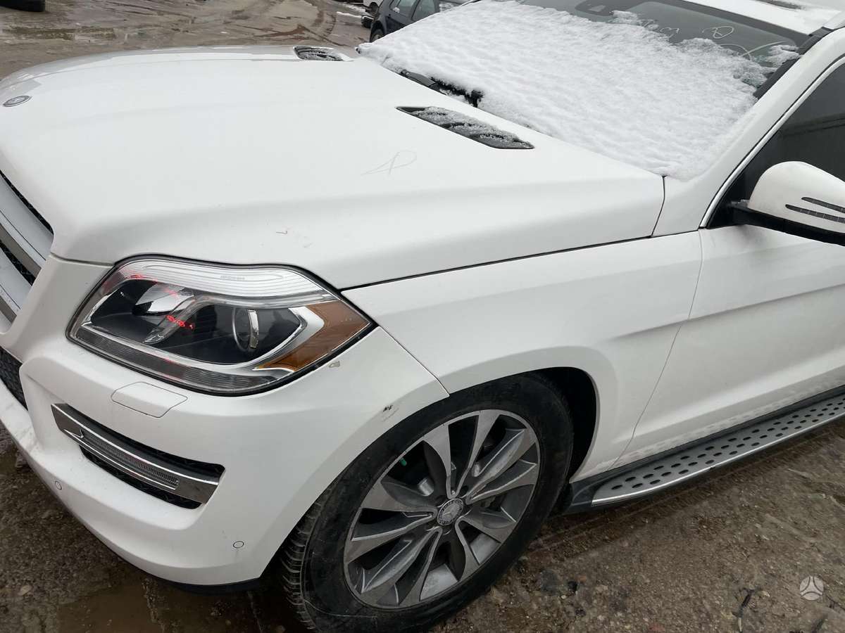 Mercedes-Benz GL klasė dalimis