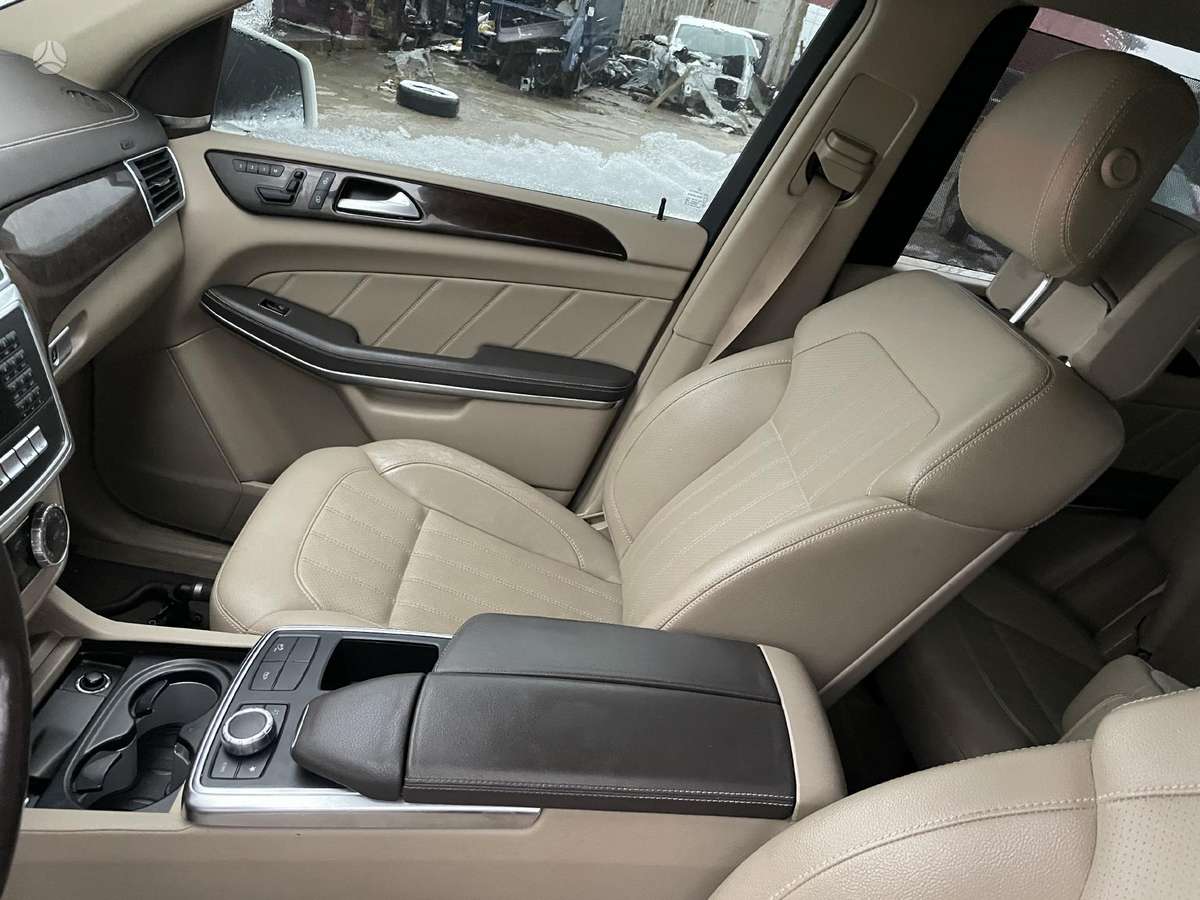 Mercedes-Benz GL klasė по частям