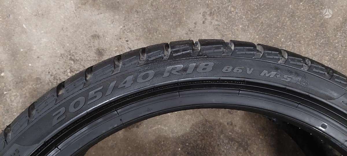 Pirelli, зимние 205/40 R18