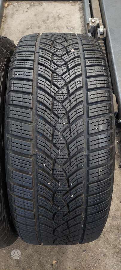 Goodyear, зимние 225/50 R17