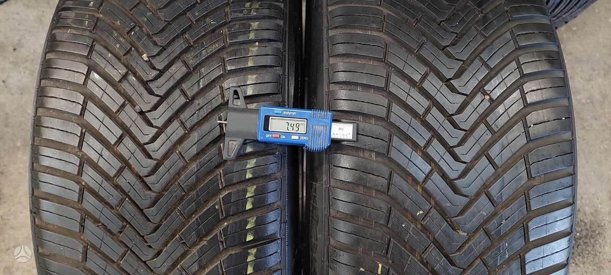 Continental, universalios 225/40 R18