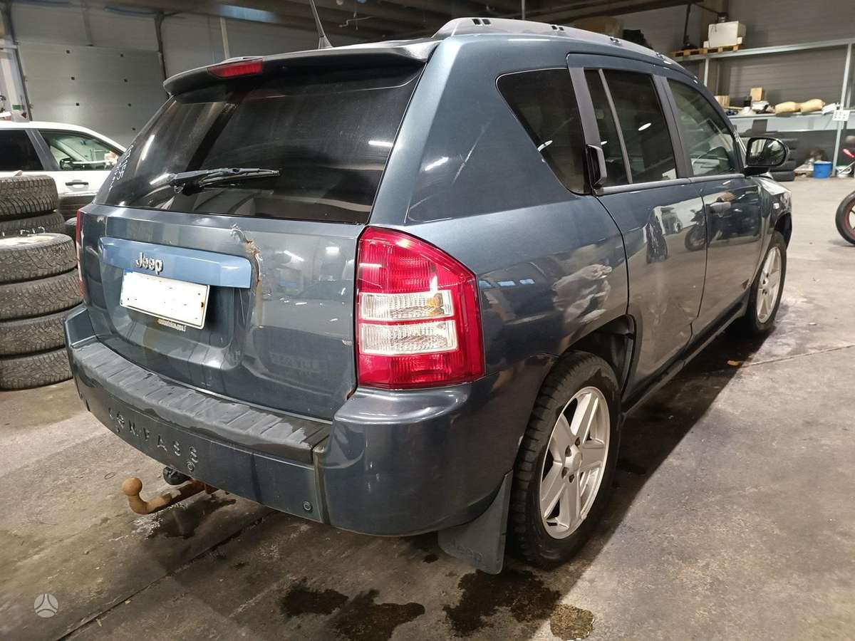 Jeep Compass Jeep compas dalims europa variklis deze dirba be probemu