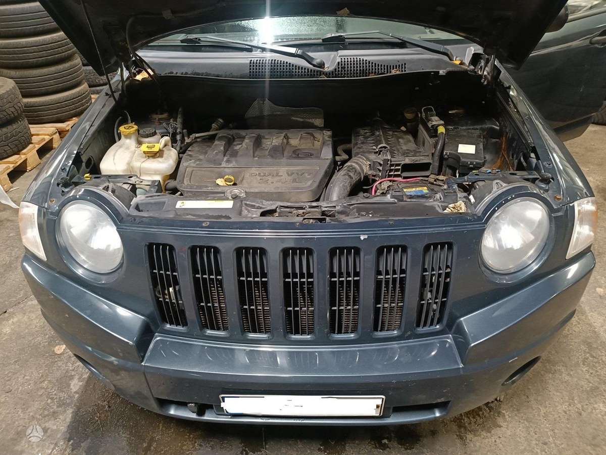 Jeep Compass Jeep compas dalims europa variklis deze dirba be probemu