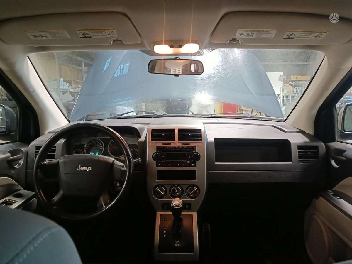 Jeep Compass Jeep compas dalims europa variklis deze dirba be probemu