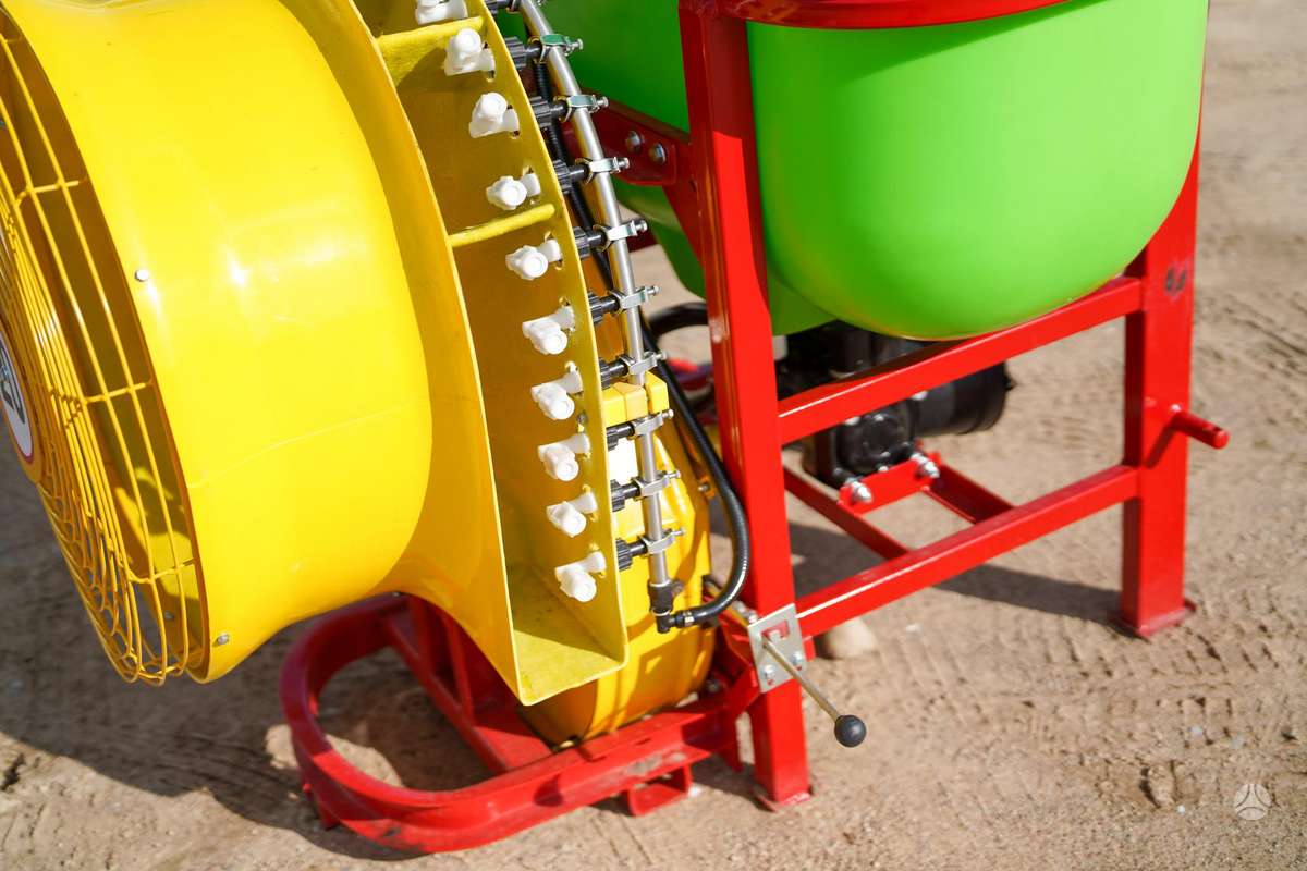 BRANDI Sodo purkštuvas, 400 ltr., sprayers