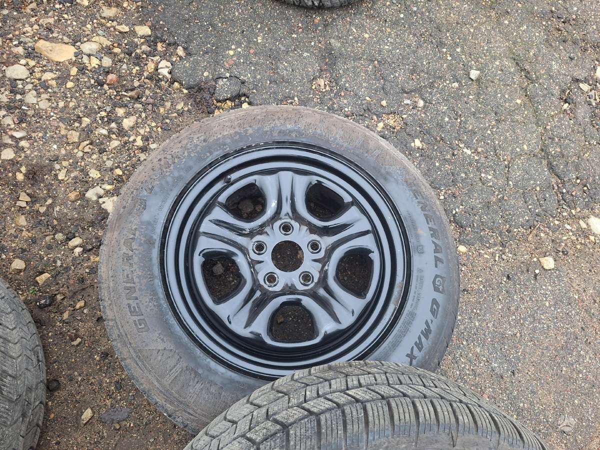 Dodge, tērauda apzīmogoti, R18