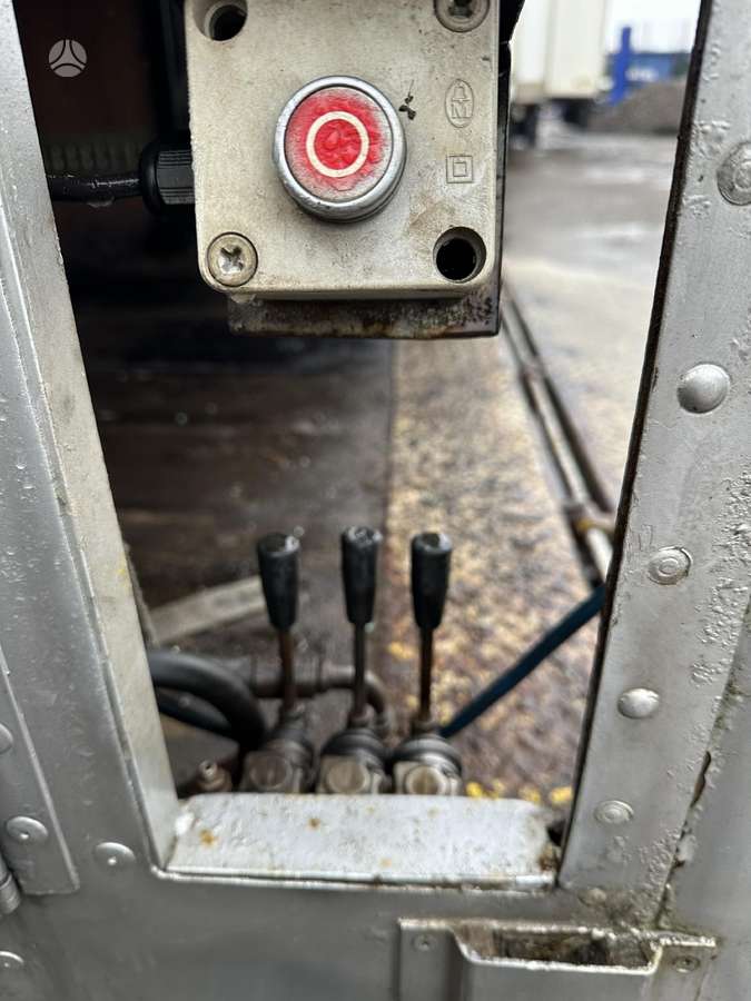 -Kita- CRAVEN TASKER, auto vedēji
