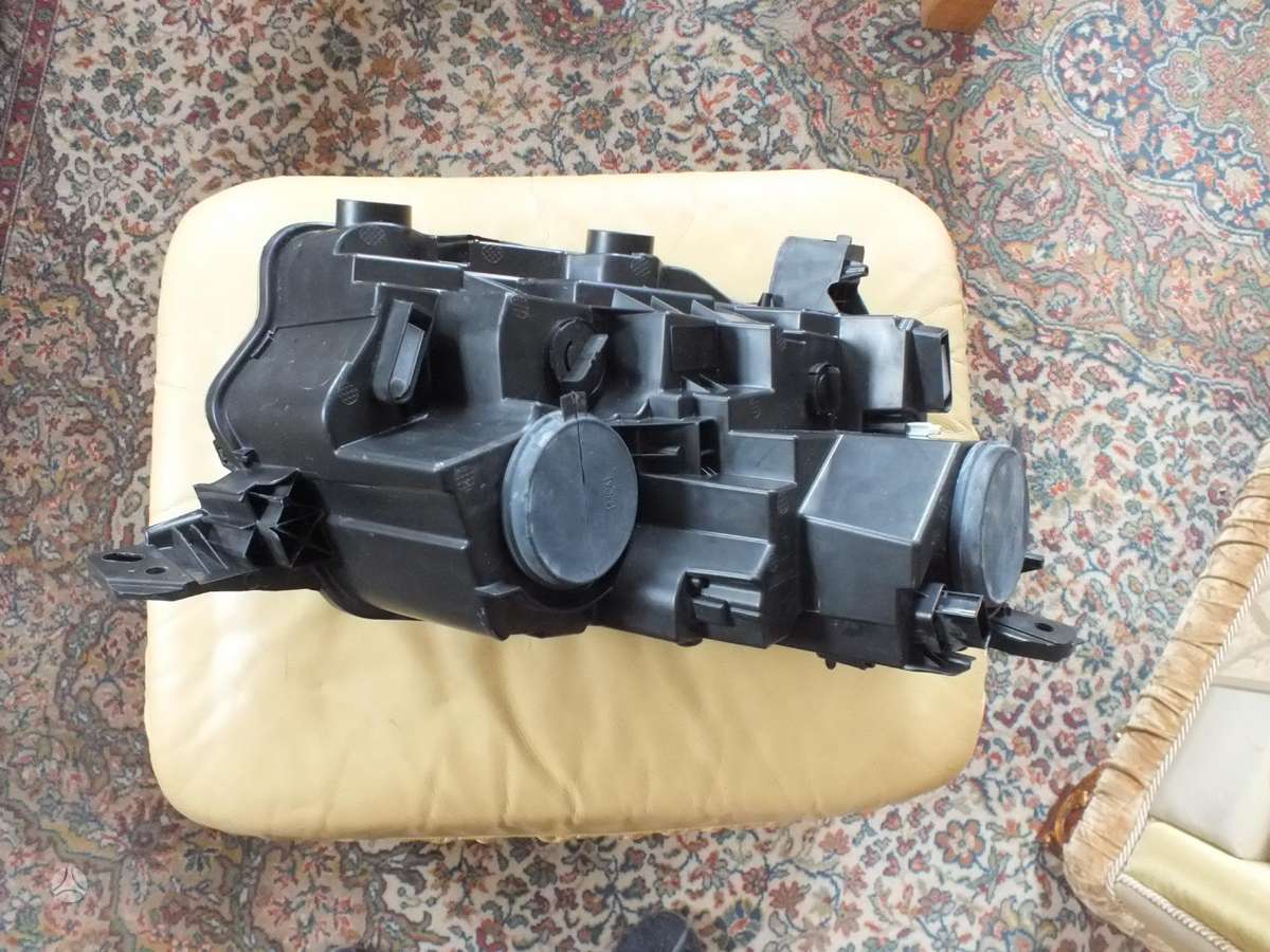Citroen Berlingo žibintai