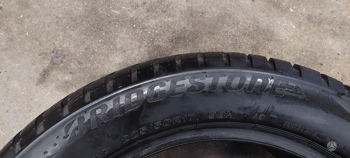 Bridgestone, žieminės 225/50 R17