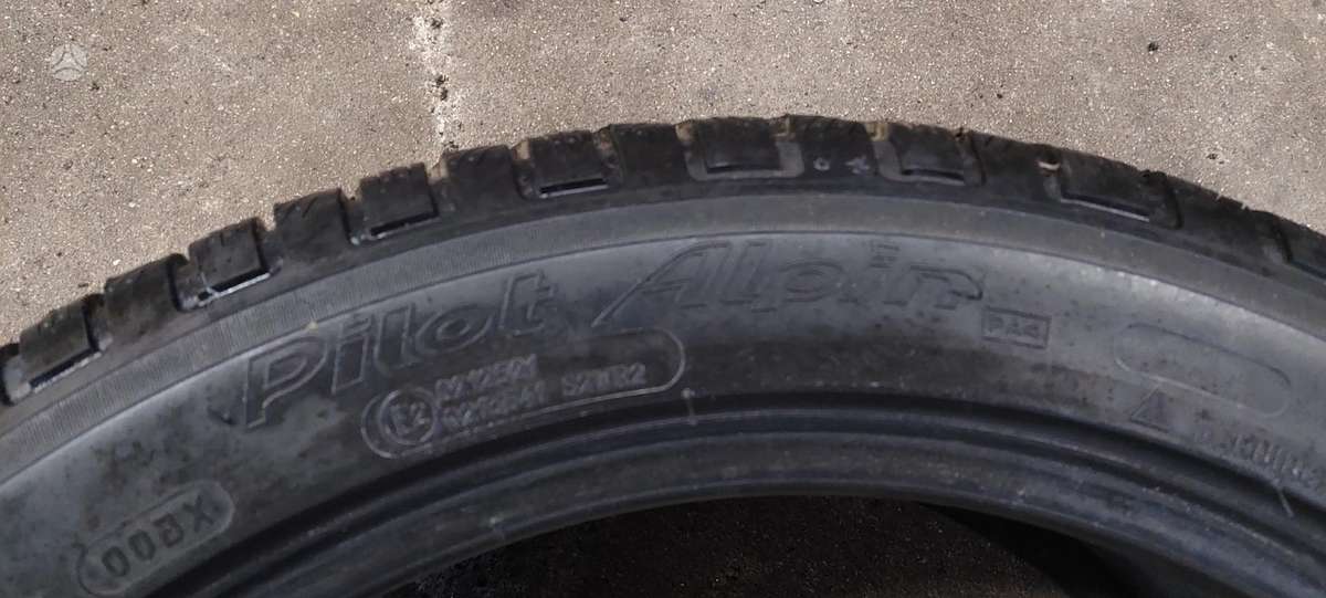 Michelin, winter 235/45 R19