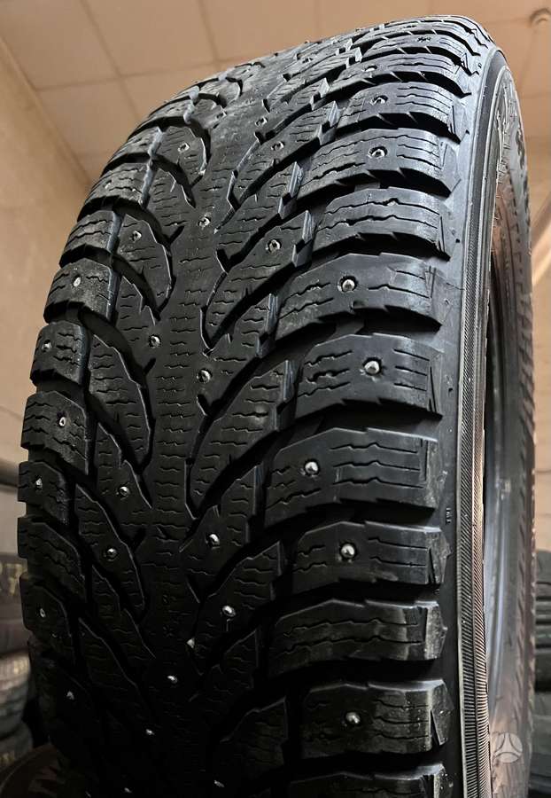 Nokian, žieminės 265/65 R17