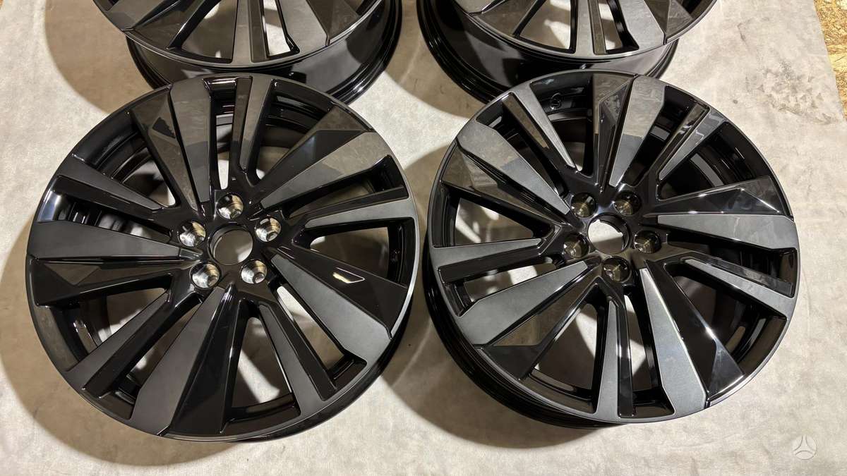 Peugeot 5008, 9809685477