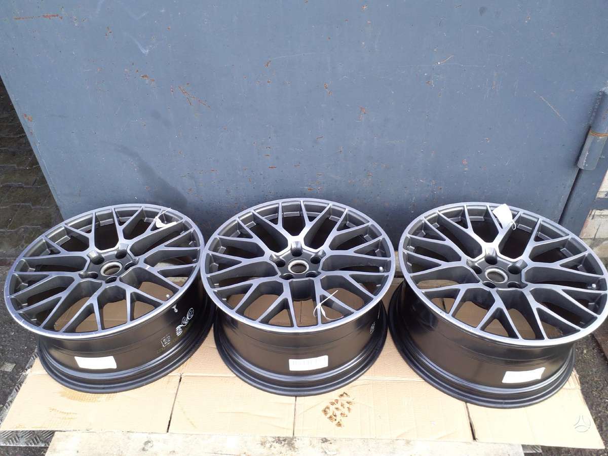 Porsche MACAN, light alloy, R20