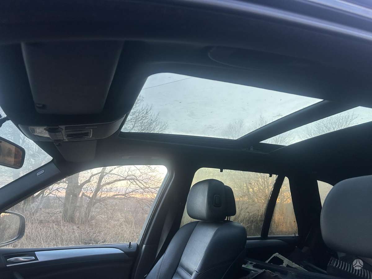 BMW X5 Dalis pristatome