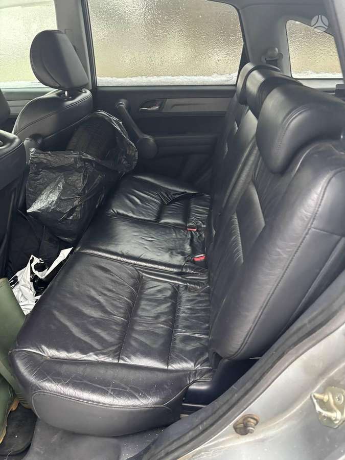Honda CR-V dalimis