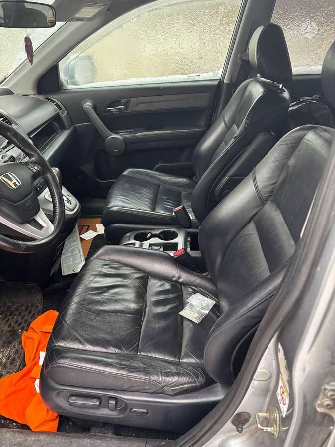 Honda CR-V dalimis