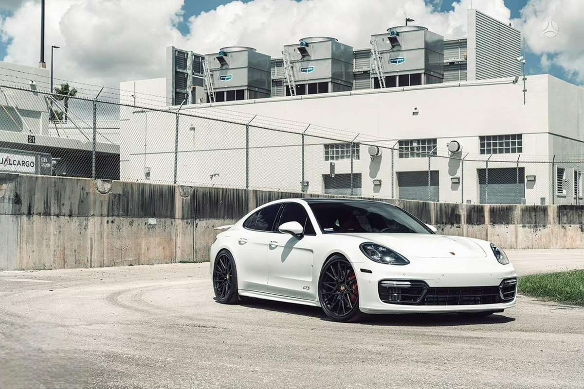 Porsche Panamera, 3.0 l., hečbekas