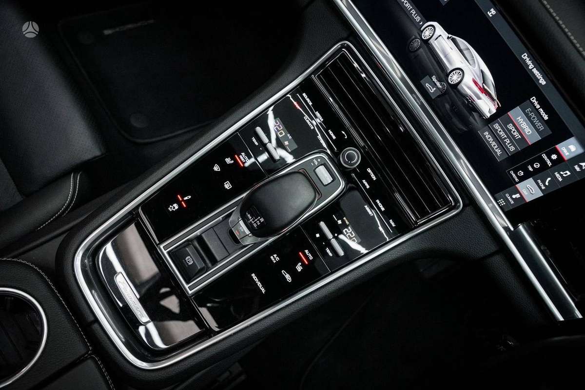 Porsche Panamera, 3.0 l., hečbekas