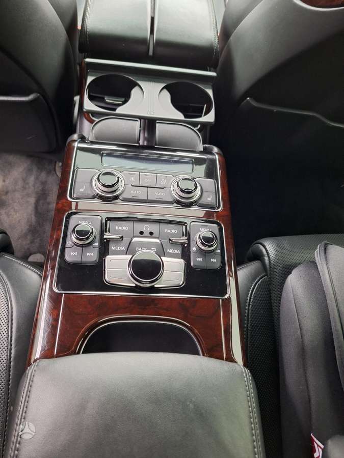 Audi S8, 4.0 l., Седан