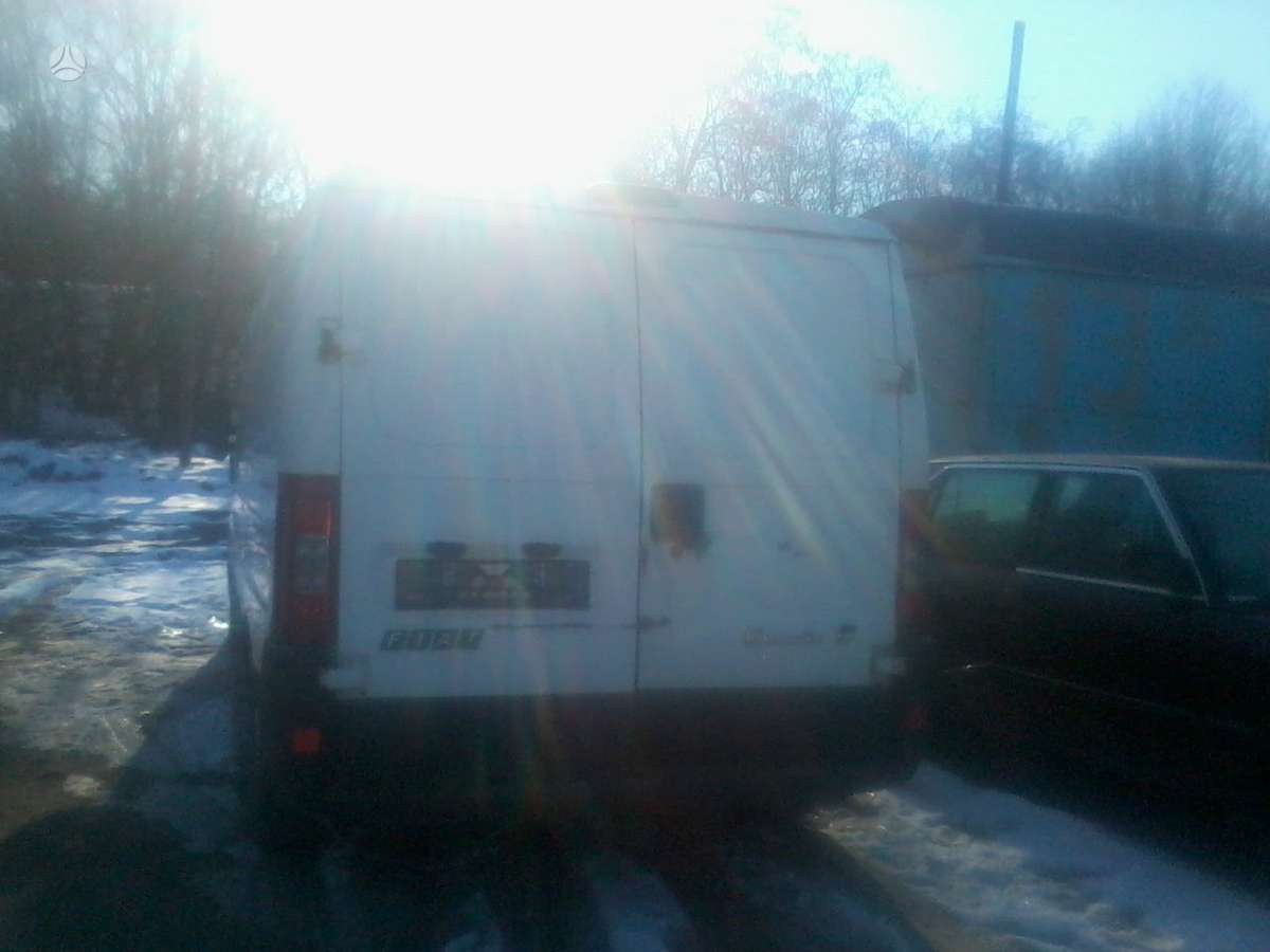 Peugeot Boxer, cargo vans