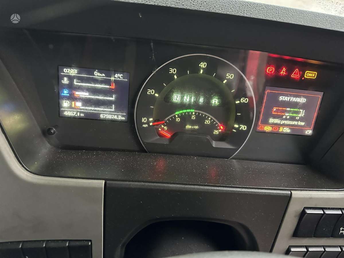 Volvo FM460, auto vedēji