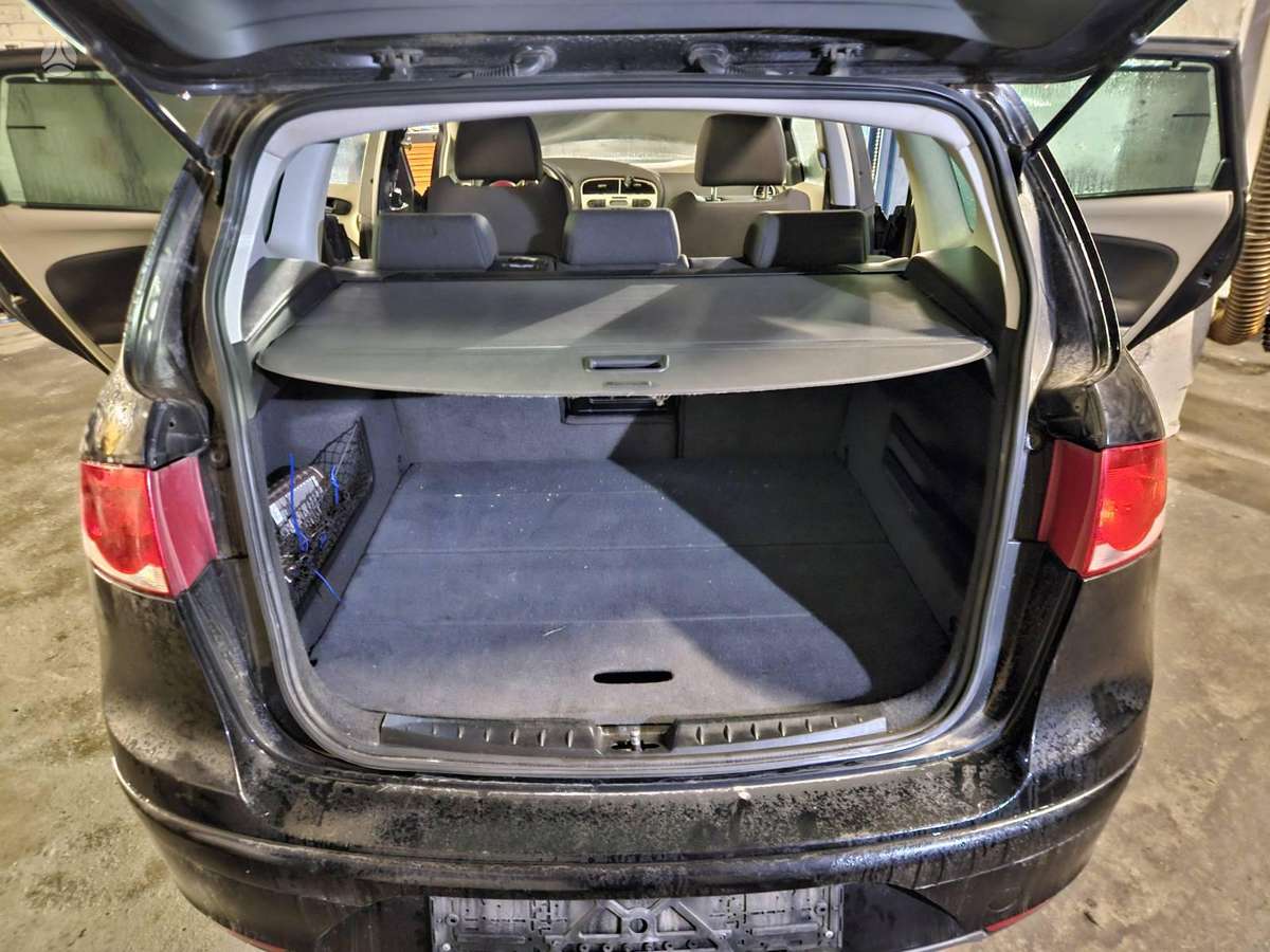 Seat Altea XL Variklis ardomas dalimis