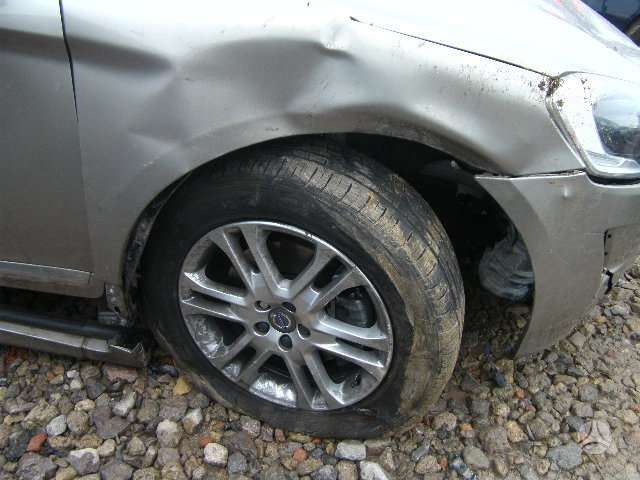 Volvo XC60 Dalimis 4wd