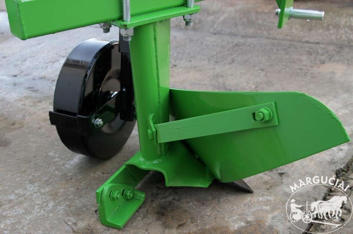 Farmostal Plūgai mini traktoriukams, ploughs