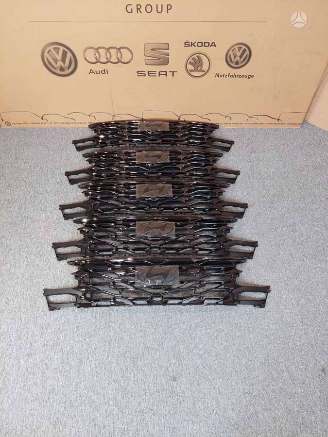 Hyundai Tucson lights, front grill