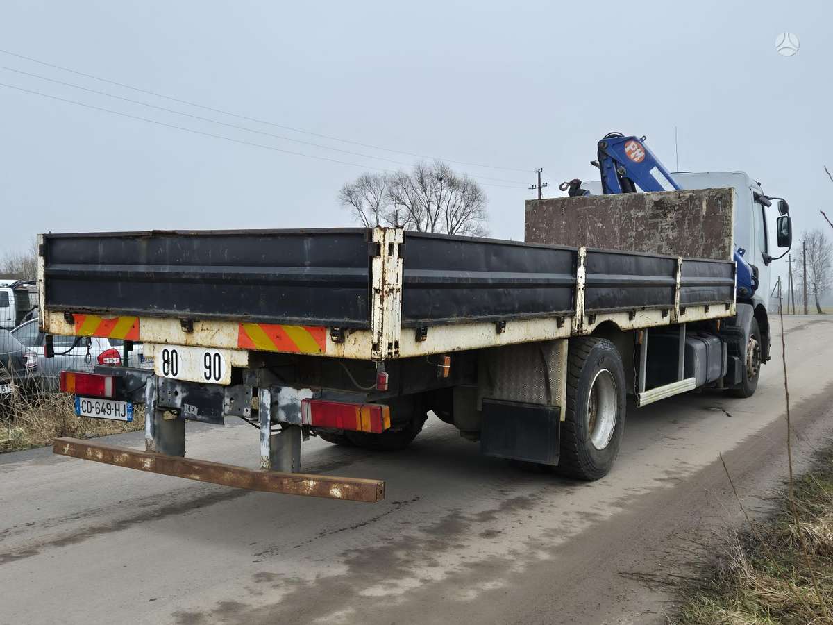 Renault PREMIUM, su kranu