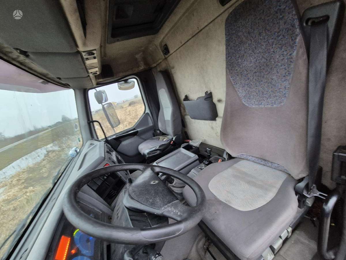 Renault PREMIUM, su kranu
