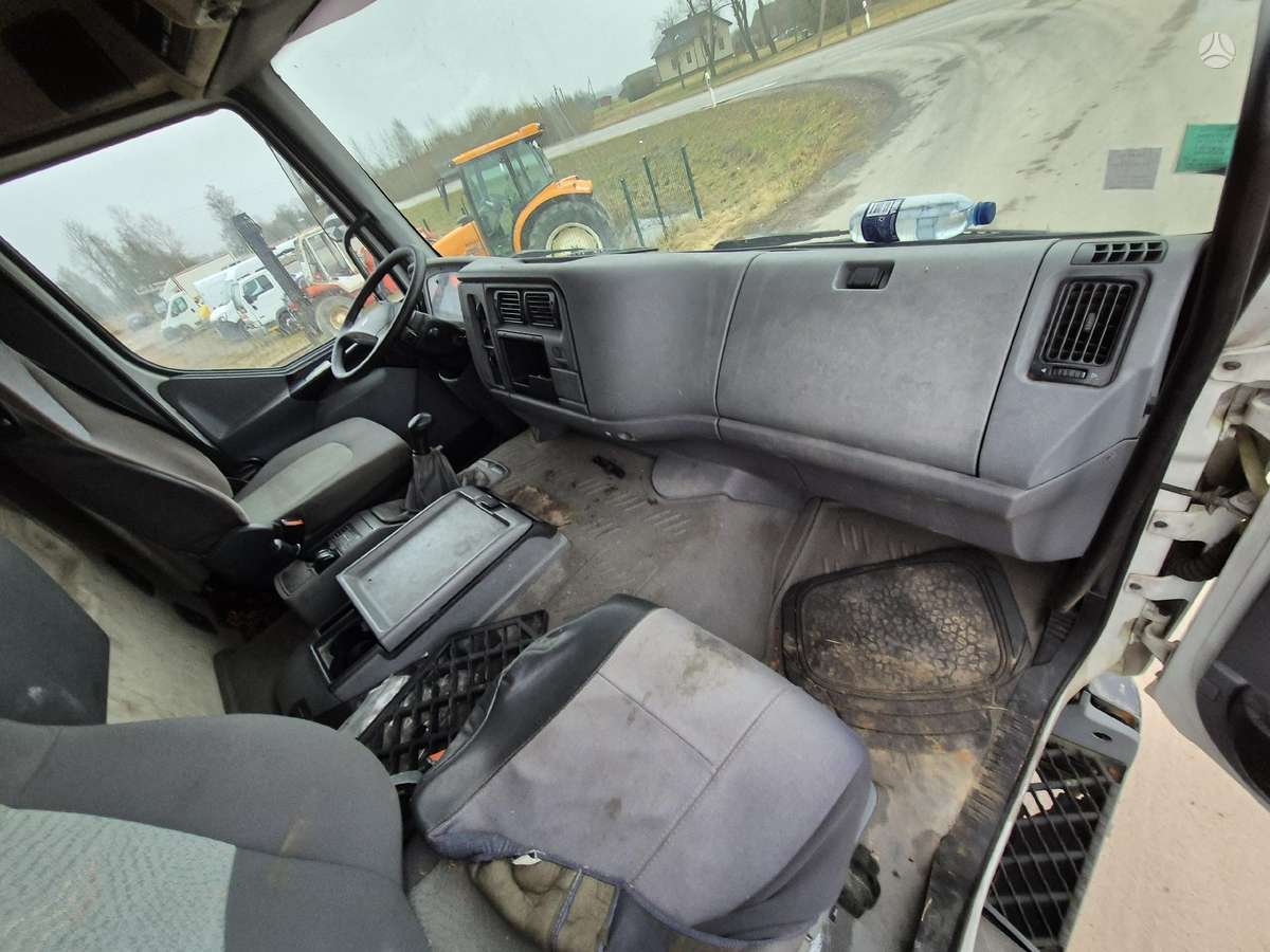 Renault PREMIUM, su kranu