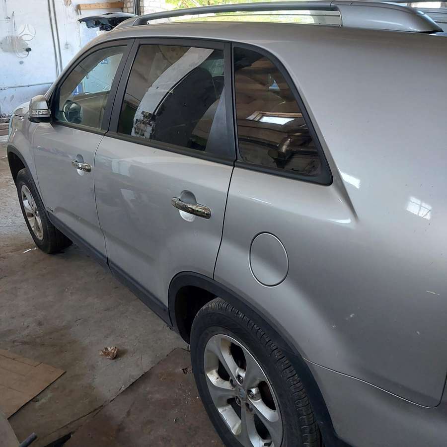 Kia Sorento body parts