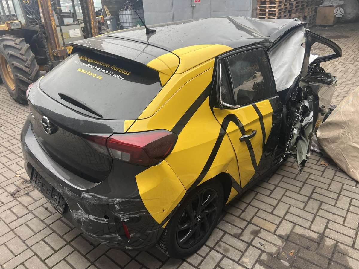 Opel Corsa по частям. Rida 44000 km