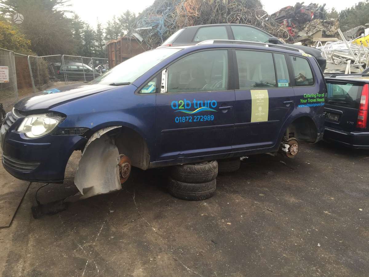Volkswagen Touran по частям